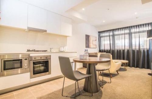 Chatswood CBD House | Modern Hotel Apartment Perfect location