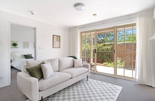 Manuka Apartment | Modern Neutral Haven with Premium Amenities