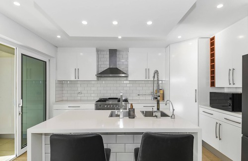 La Perouse Apartment | Modern Seafront Luxury | Steps from the Beach