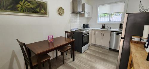 Wollongong CBD House | Modern Studio 5 mins walk to hospital