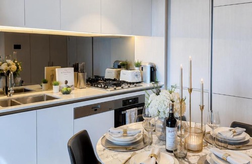 Chinatown Apartment | Modern Urban Oasis in the Heart of Chinatown