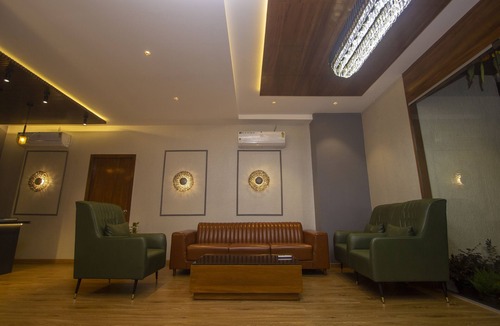 Mundhwa Hotel | Monarch Guestline Magarpatta