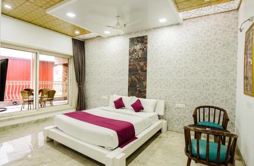 Kune N.m. House | Moonstone Meadows Suite By Alaya Stays With Shared Pool, Garden, Gazebo, & Jacuzzi