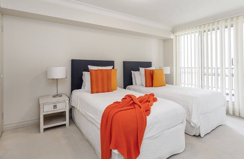 Mosman Apartment | Mosman Abode Furnished Apartment - Central Mosman Location
