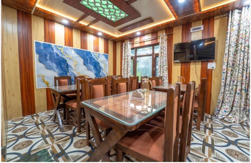 Pahalgam Hotel | Mountain Mist