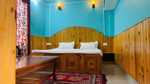 Banjar House | Mountain River Homestay