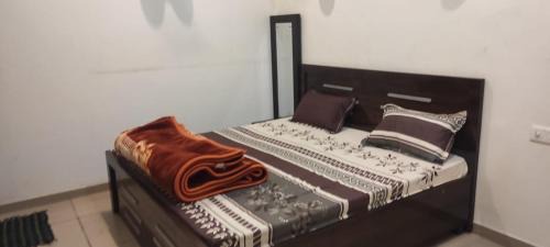 Shri Madhopur Hotel | MR HOTEL & family restaurant Ringus