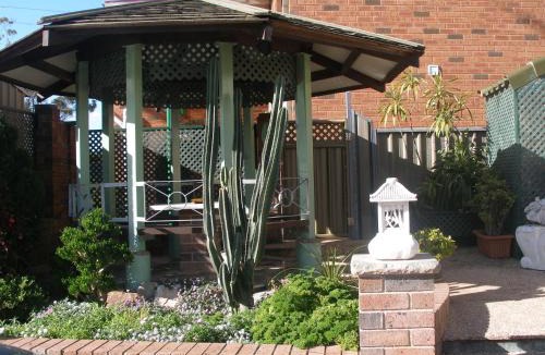 Mount Kuring-gai Hotel | Mt Kuring-Gai Motel
