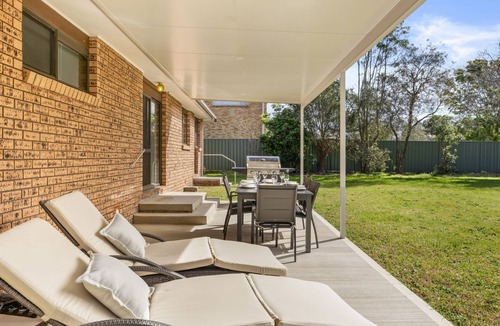 Vincentia House | Mum's Beach House by Experience Jervis Bay
