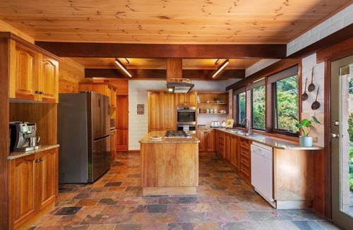 Bellawongarah House | Mungari – Mudbrick Home in Berry Rainforest