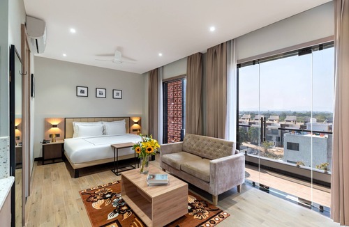 Dabok Hotel | My Downtown - Blue Chip Hotel Udaipur Near Airport