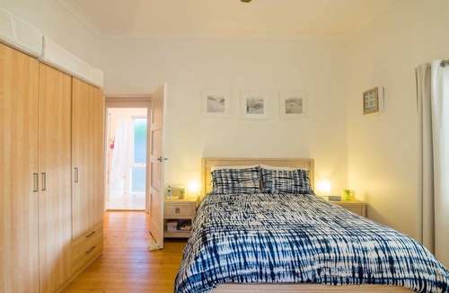 Newport House | Myola Beach Cottage Newport
