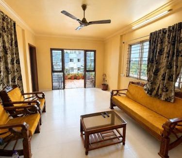 Kolhapur Apartment | Nabhya Homestay Spacious 3BHK Family Flat Kolhapur
