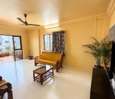 Kolhapur Apartment | Nabhya Homestay Spacious 3BHK Family Flat Kolhapur