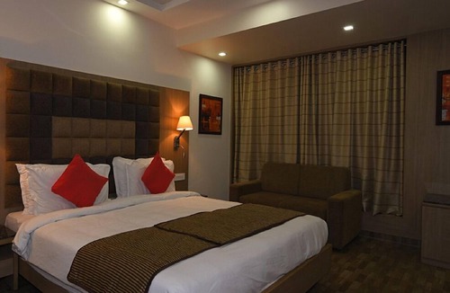 Jamnagar Hotel | Nanda Comfort Inn