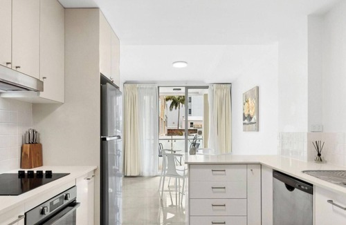 Cremorne Apartment | NEW 3 Bedroom Apartment in Cremorne !