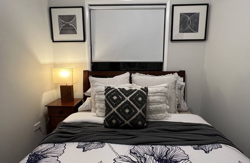 Eastgardens House | New Deluxe Guesthouse at Eastgardens (8)