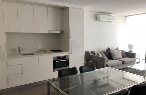 Neutral Bay Apartment | New Stylish Wyndel Apartment GRO017304