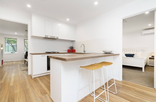Ngunnawal Villa | NEW TO VRBO: Family-Friendly Home with Yard | Near Gungahlin