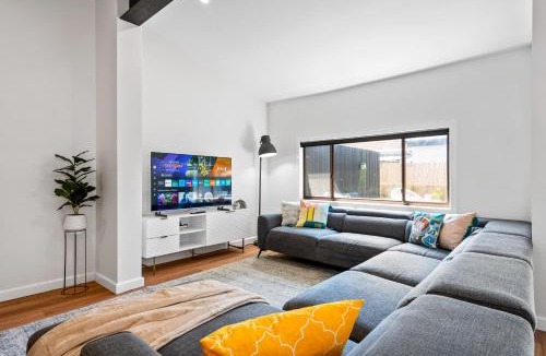 Hamilton House | Newcastle Escape 4-Bedroom House