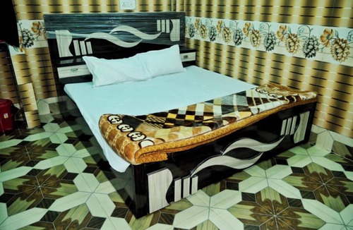 Ayodhya Hotel | Nirmala Sadan Homestay Ayodhya