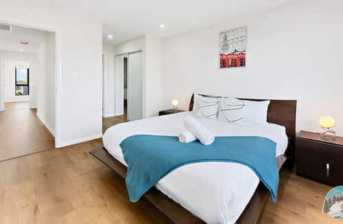 Leppington House | NLEP014 · Aircabin | Leppington | Lovely Comfy | 4 Bed House
