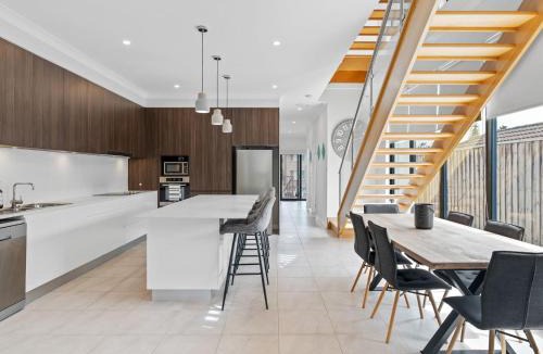 The Entrance North House | North Entrance Holiday Home