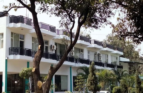 Ramnagar Hotel | Novel Resort Corbett by Urban