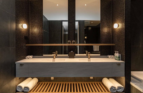 Canley Vale Hotel | Novotel Sydney Cabramatta