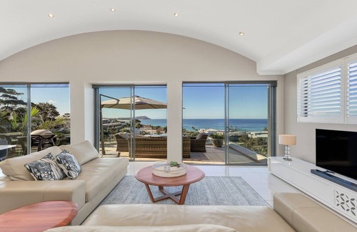 Terrigal Apartment | Ocean View Penthouse | Views, WIFI | Accom Holidays
