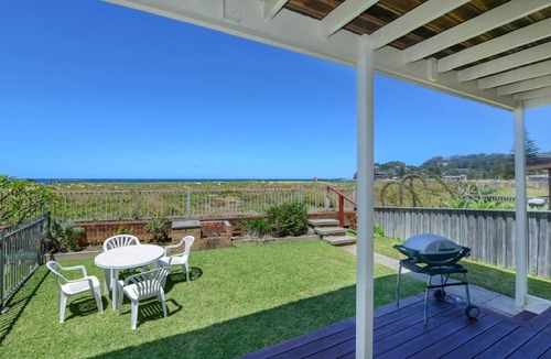Avoca Beach Apartment | Oceanside