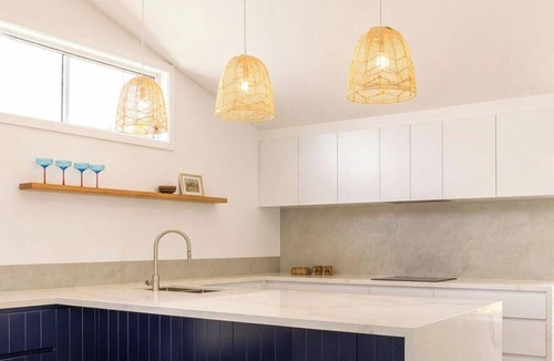 Caves Beach House | Oceanview Beachhouse- Panoramic views and pool