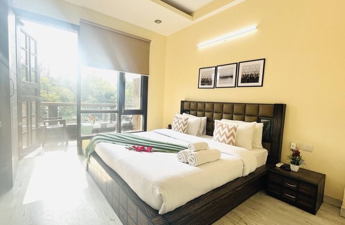 Sushant Lok Apartment | Olive Service Apartments Artemis Gurgaon