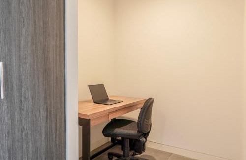Lidcombe Apartment | Olympic Park 2BR Accor stadium Pool & Gym