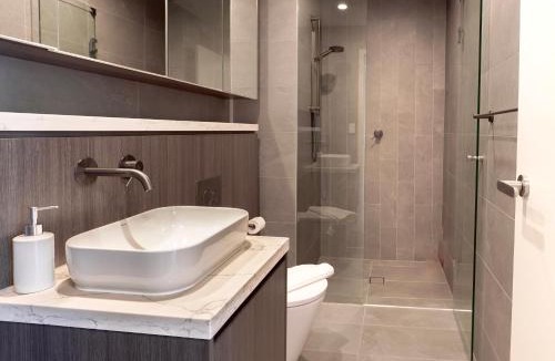 Lidcombe Apartment | Olympic Park 2BR Accor stadium Pool & Gym