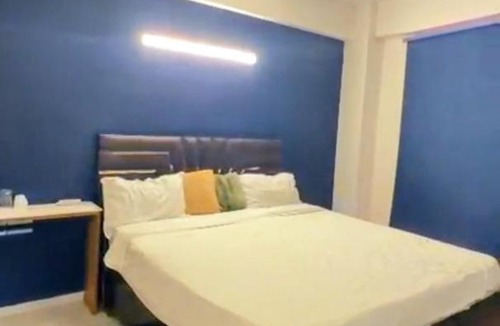 Auli Hotel | Omaxe Hazratganj Stay