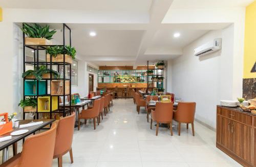 DLF City Hotel | OPO Horizon LYRO Hotel , Formerly known as Inde Hotel