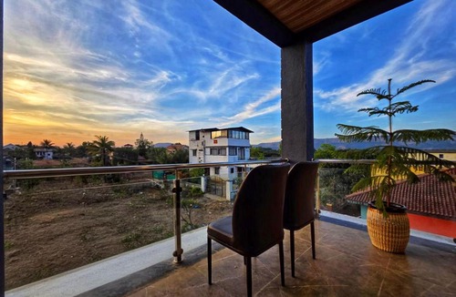 Malavli Villa | orange villa