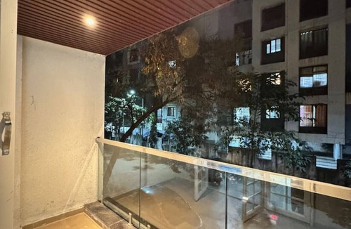 Pimpri - Chinchwad Apartment | Osprey House: Modern AC 1BHK Stay by Bleisure