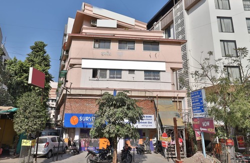 Navrangpura Hotel | OYO 11067 Hotel Swastik Inn