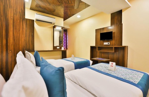 Sarkhej Hotel | OYO 12196 Hotel Mayur Park Residency