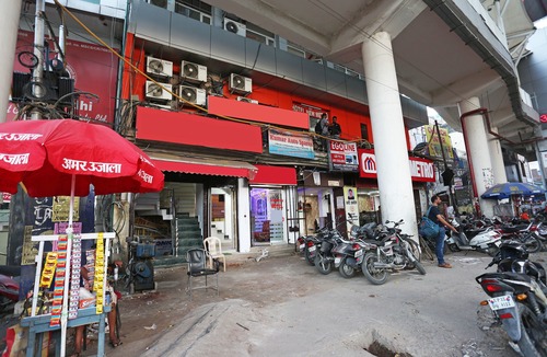 Alambagh Hotel | OYO 19192 Hotel New Metro