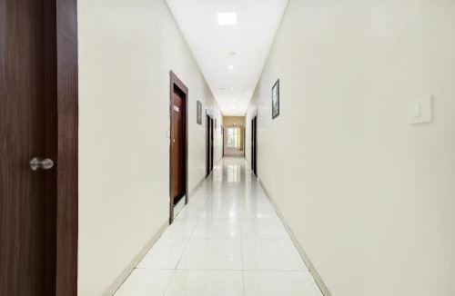 Dabagardens Hotel | OYO Collection O Dabagardens Near RK Beach
