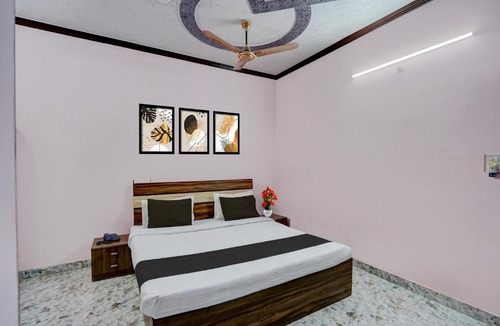 Gorakhpur Hotel | OYO Collection O Gorakhpur Mandir Formerly Pavitra Palace