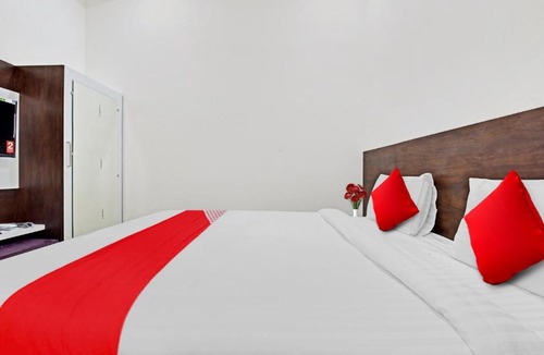 Udaipur Hotel | OYO Flagship HOTEL ANGAN