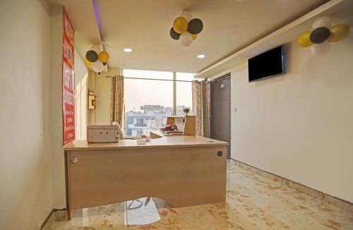Noida Hotel | OYO Flagship Hotel Shunsine