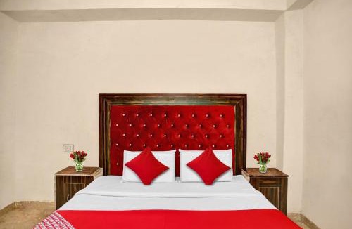 Noida Hotel | OYO Flagship Hotel Shunsine