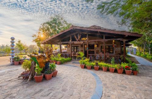 Piparia Resort | Pachmarhi Ecotel Resort by Vanyum