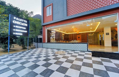 Tirupati House | Palette Hill View Hotel by CheckIn 4