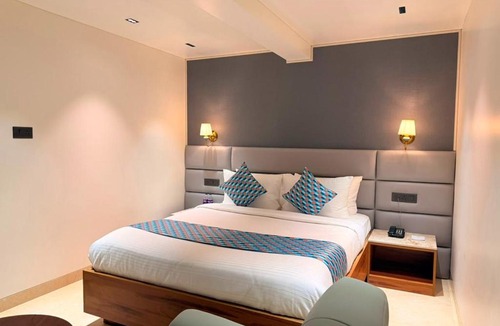 Amritsar Hotel | Palette Hotel by CheckIn Amritsar, Airport Road